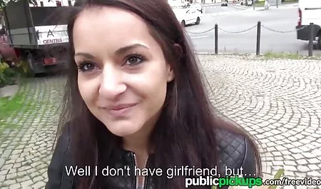 زوجة صور كس عرب غاضبة مع كبير الثدي لديك أخ