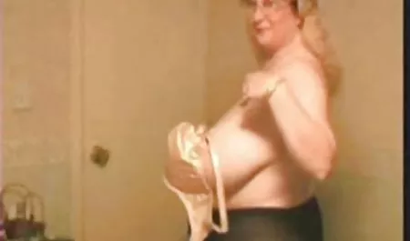 تايلور أليسون يوم احتفال سكس كلاسيكي عربي عيد الحب الآن