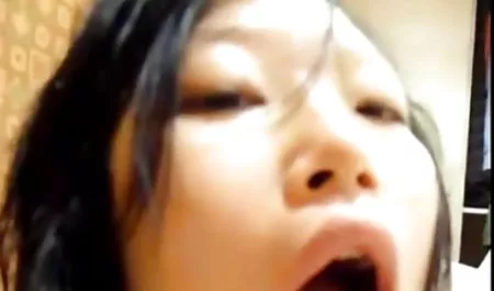 السمين فتاة مع كبير سكس اخوات مترجم عربي الثدي