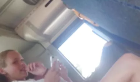 فتاة تبلغ سكس فرنسي مترجم للعربية من العمر