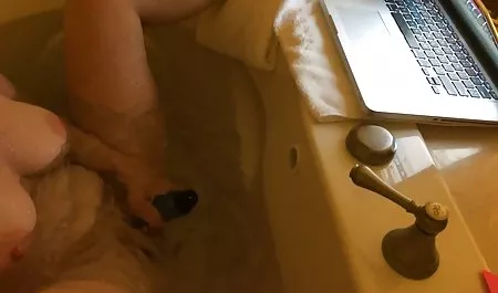 فتاة جميلة مع كبير الثدي والمهبل سكس عربي لايف من القلب من العاطفة