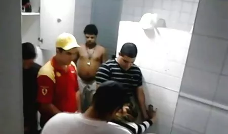 فتاة صغيرة جميلة و الجنس افلام سكس عربي محارم