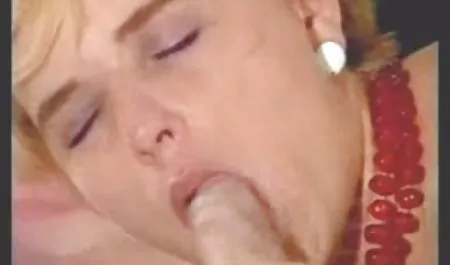 هذا هو واحد ماستر السنة شقراء في الملابس سكس عربي كبار الداخلية