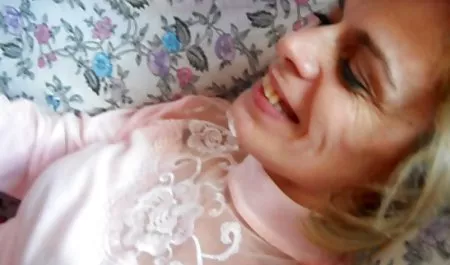 بعد المقابلة التي أجريت مع الممثلة سارة خمر سكس عربي بكر