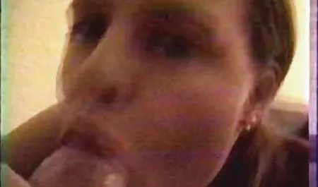 الأمهات الذين يحبون أن تمتص سكس عربي قطري و اللعنة الديك