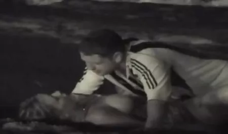سعيدة جدا الآسيوية فتاة سيئة مواقع سكس مترجمه جديده بدلا من وفاة زوجها الأصدقاء